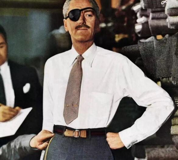 現(xiàn)代的襯衫是可以單獨穿的