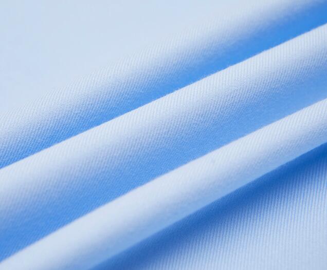 正裝可以穿淺藍色襯衫嗎？